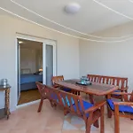 Apartmani Lena